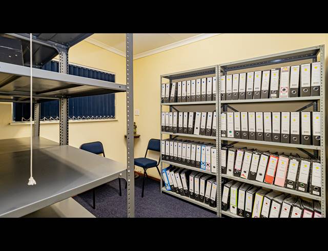 773M² OFFICE FOR SALE IN FERNDALE